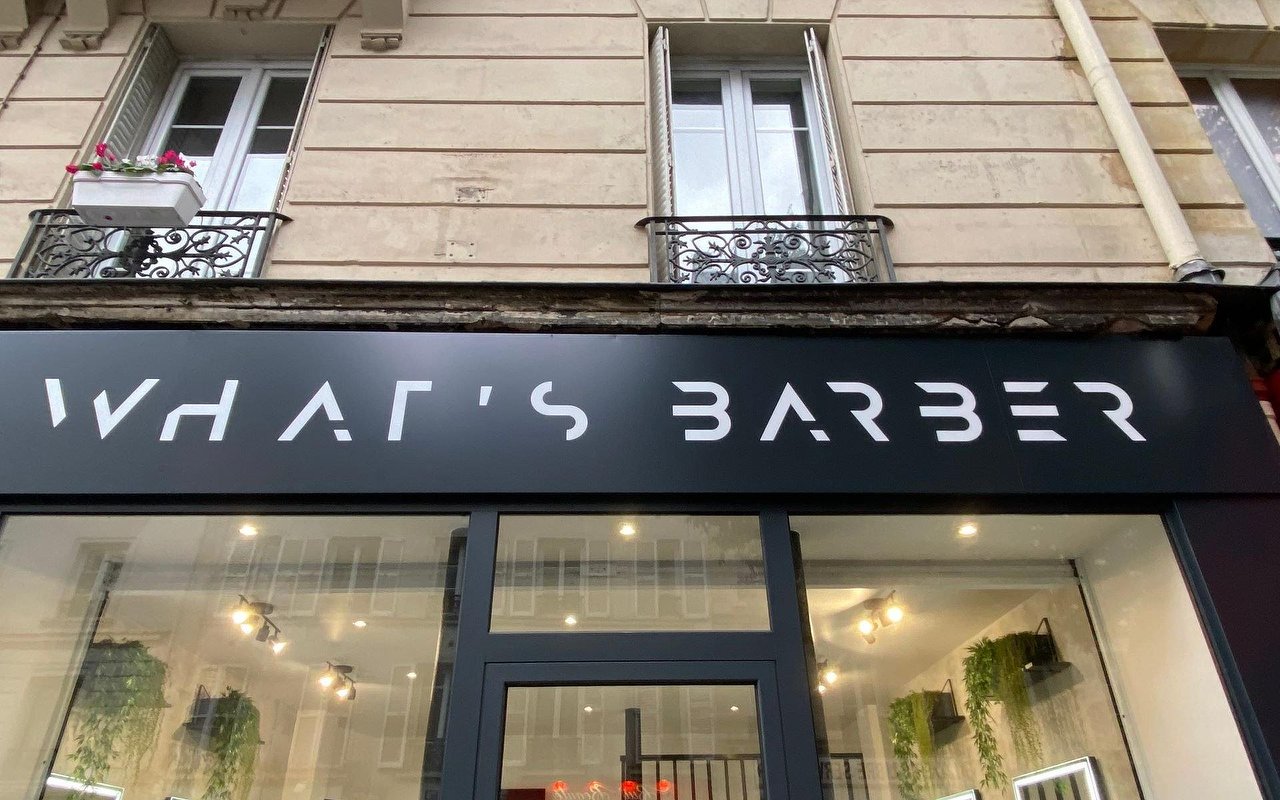 Façade du salon What’s Barber
